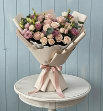 Букет цветов из:  Розы и Лизиантусы в Тихорецке