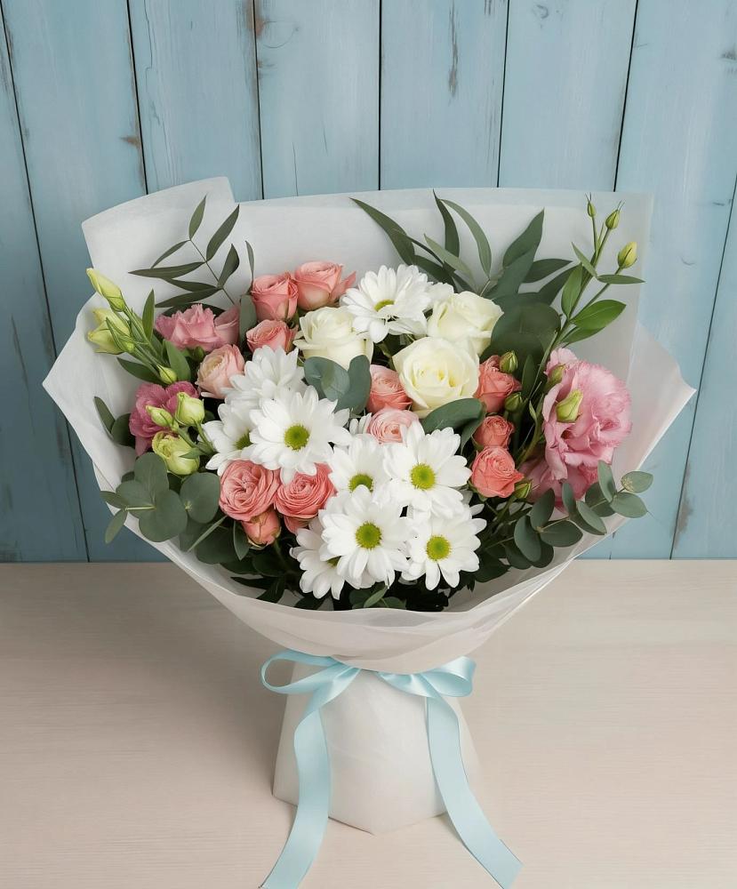 Букет цветов из: Розы, Лизиантусы и Хризантемы в Тихорецке