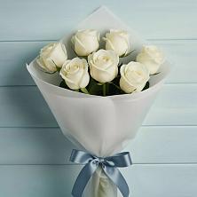 Букет 7 Белых роз Эдлесс Лав в Тихорецке