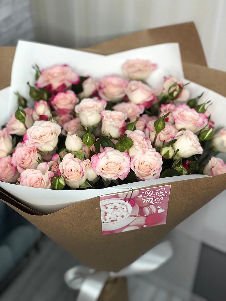 Букет цветов из: Розы в Тихорецке