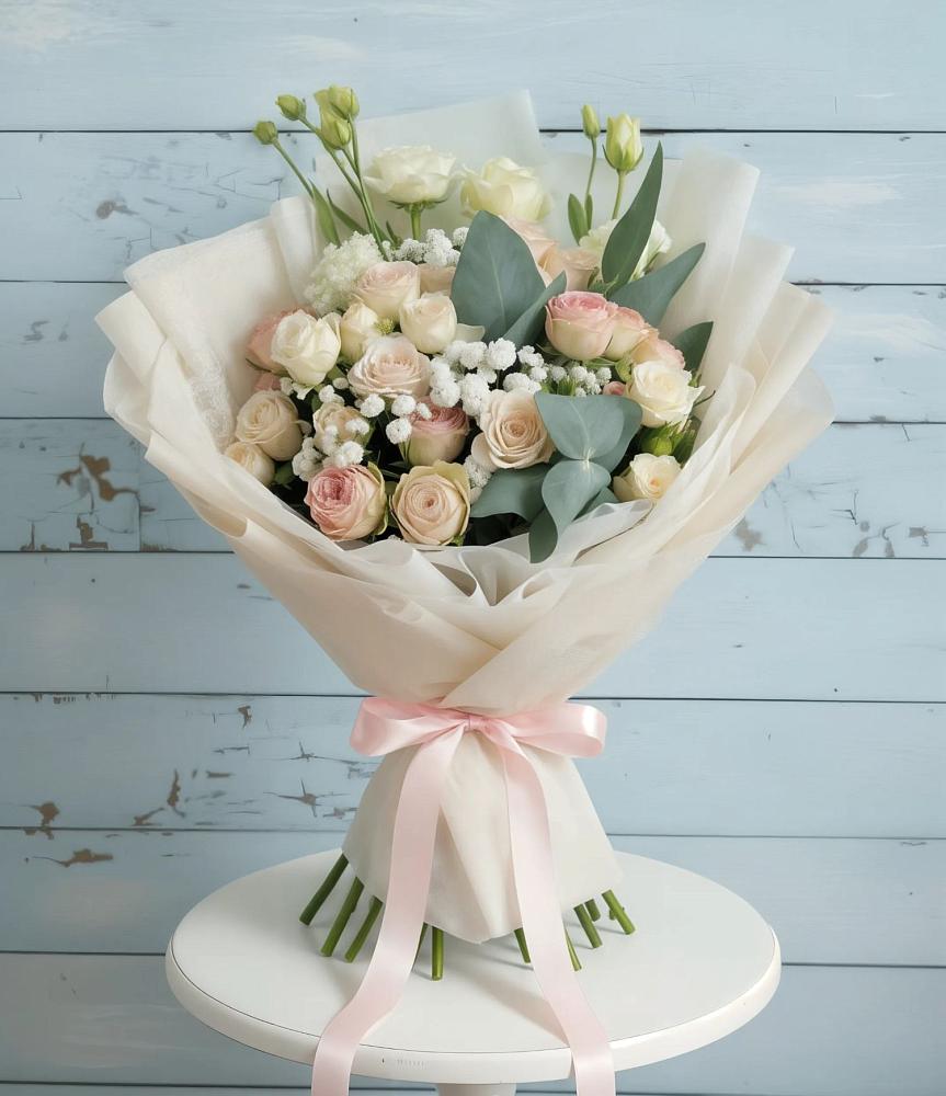 Букет цветов из: Розы и Лизиантусы в Тихорецке