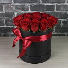 Цветочная композиция из Розы в шляпной коробке в Тихорецке