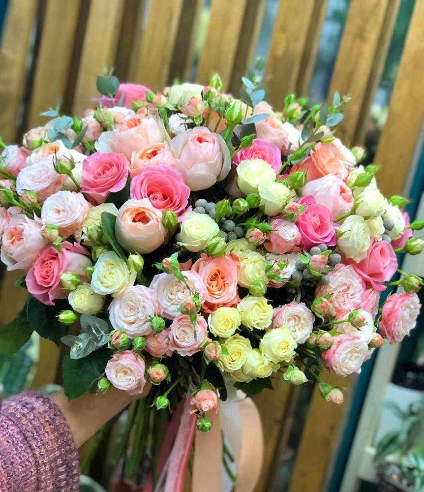 Букет цветов из: Розы в Тихорецке