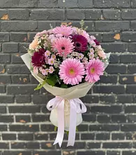 Букет цветов из:  Герберы и Хризантемы в Тихорецке