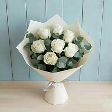 Букет Белые розы в Эвкалипте в Тихорецке