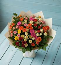 Букет Микс из разноцветных кустовых роз в Тихорецке